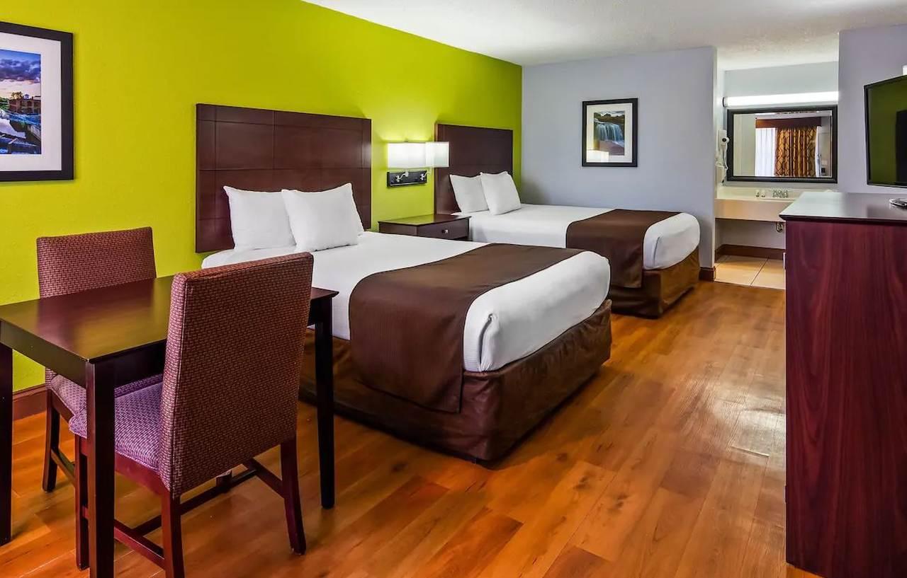 Best Western Greenville Airport Екстер'єр фото